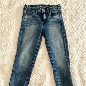 NWOT American Eagle Cropped Jegging